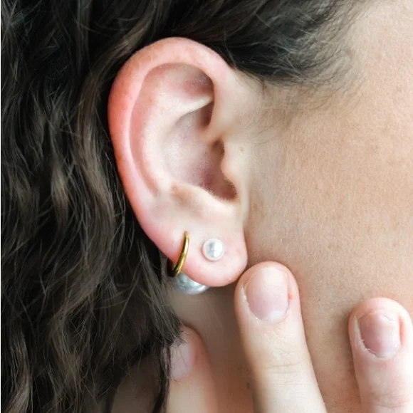 Reversible Pearl Earrings - Picture 4 of 5